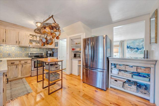 5721 Scenic Hills DR, Roanoke, VA 24018