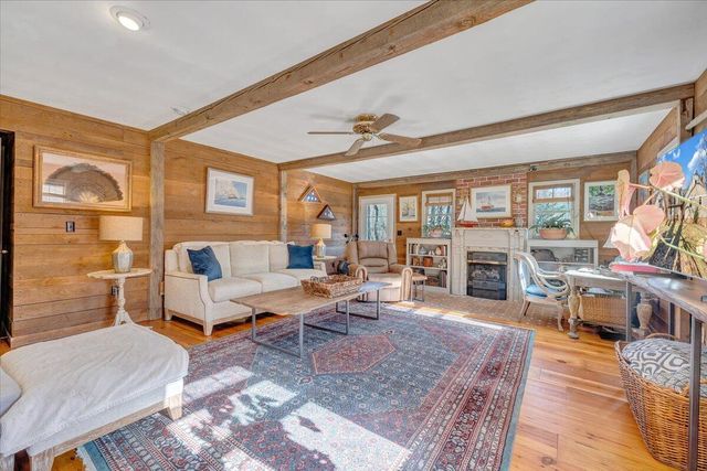 5721 Scenic Hills DR, Roanoke, VA 24018