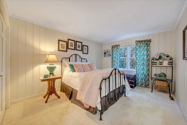 5721 Scenic Hills DR, Roanoke, VA 24018