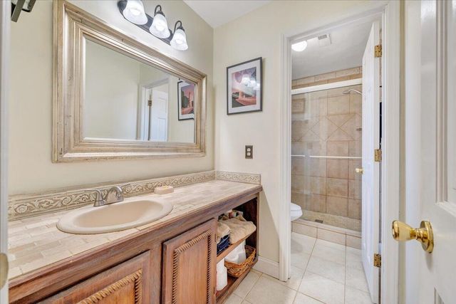 5721 Scenic Hills DR, Roanoke, VA 24018