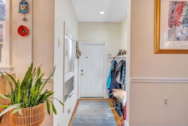 5721 Scenic Hills DR, Roanoke, VA 24018