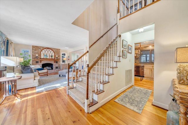 5721 Scenic Hills DR, Roanoke, VA 24018