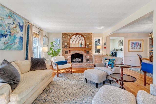 5721 Scenic Hills DR, Roanoke, VA 24018