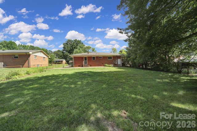 4301 Briarhill Drive, Charlotte, NC 28215