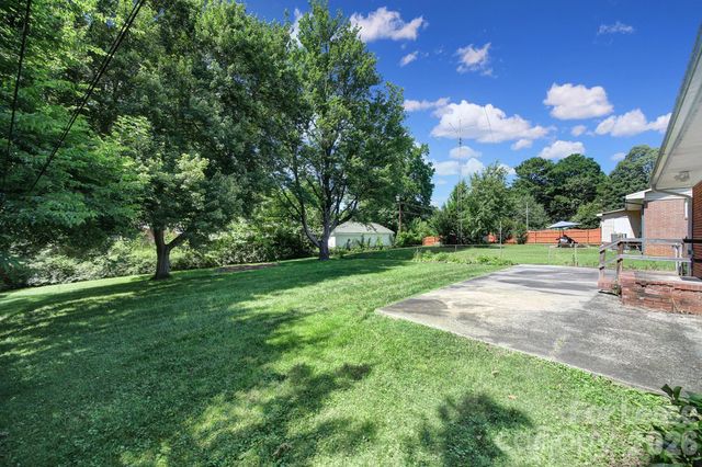 4301 Briarhill Drive, Charlotte, NC 28215