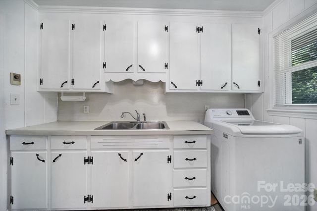 4301 Briarhill Drive, Charlotte, NC 28215