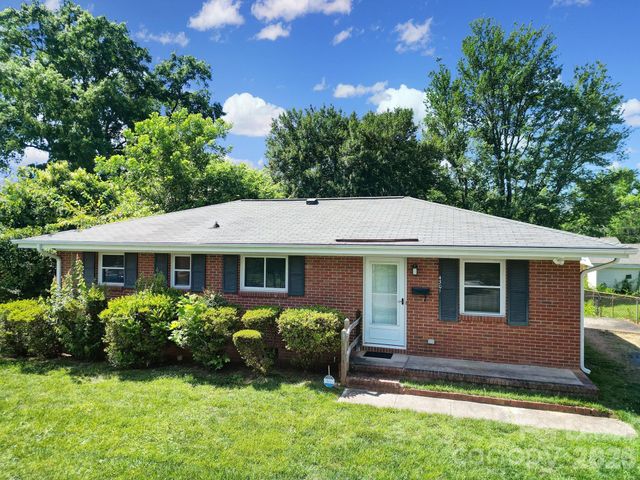 4301 Briarhill Drive, Charlotte, NC 28215