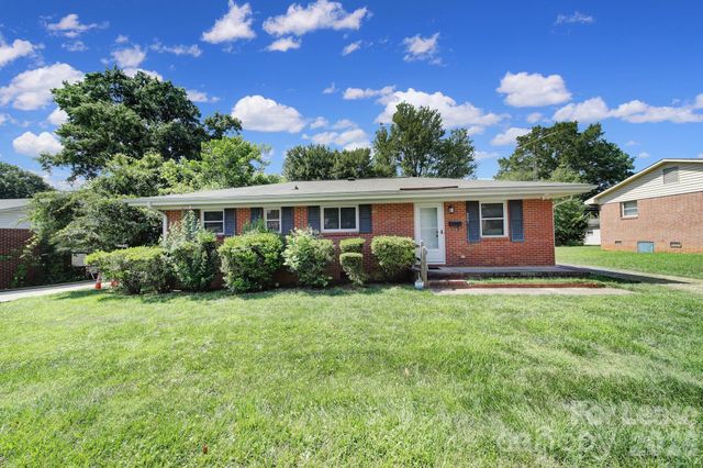 4301 Briarhill Drive, Charlotte, NC 28215