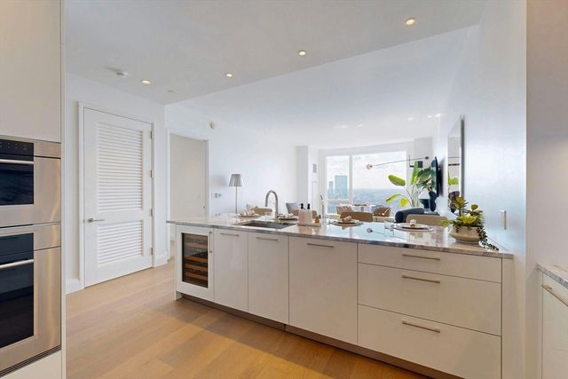 240 Devonshire Street 5104, Boston, MA 02110