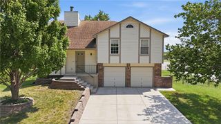 14821 W 150th Place, Olathe, KS 66062