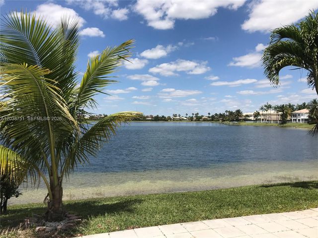 6674 NW 107th Place ., Doral, FL 33178