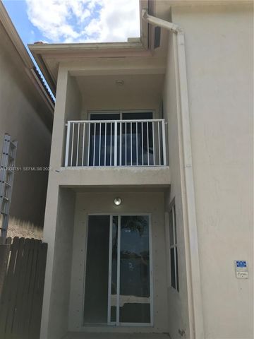 6674 NW 107th Place ., Doral, FL 33178
