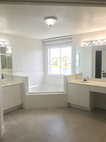 6674 NW 107th Place ., Doral, FL 33178
