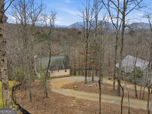 1914 Creekstone Lane, Young Harris, GA 30582