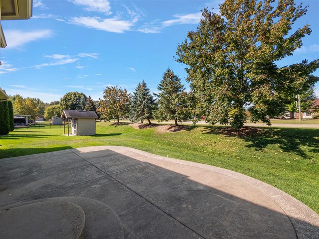 50247 Cheltenham Drive, Macomb, MI 48044