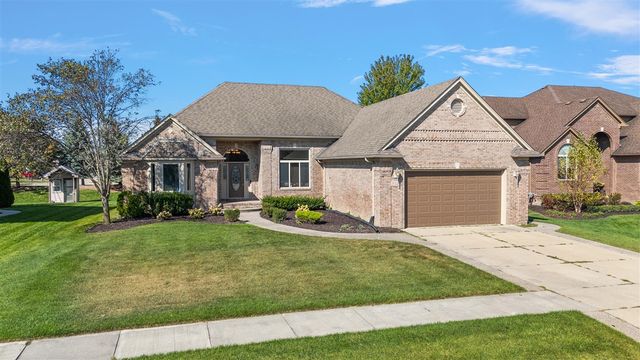 50247 Cheltenham Drive, Macomb, MI 48044