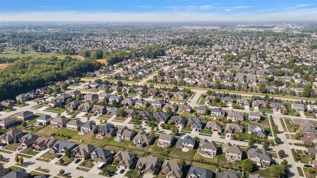 50247 Cheltenham Drive, Macomb, MI 48044