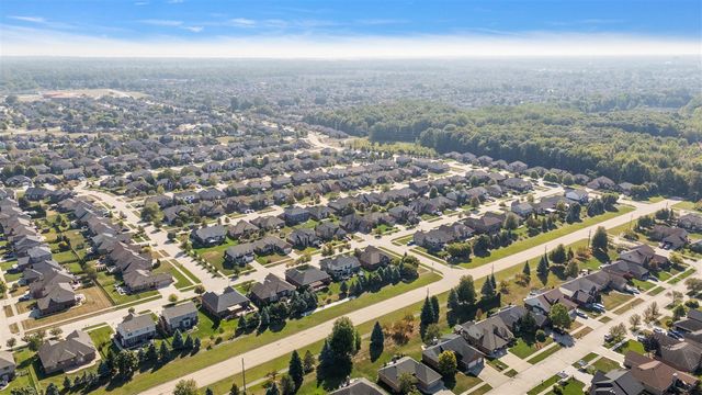 50247 Cheltenham Drive, Macomb, MI 48044