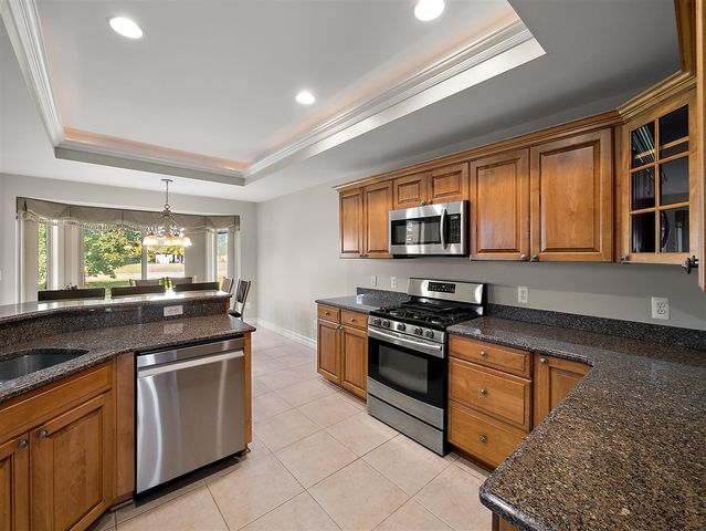 50247 Cheltenham Drive, Macomb, MI 48044