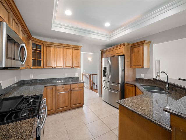 50247 Cheltenham Drive, Macomb, MI 48044