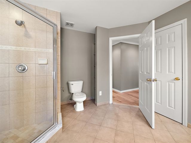 50247 Cheltenham Drive, Macomb, MI 48044