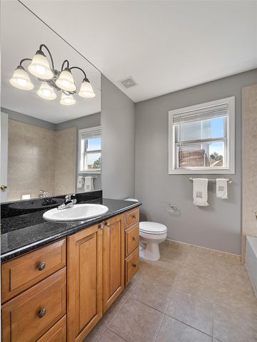 50247 Cheltenham Drive, Macomb, MI 48044