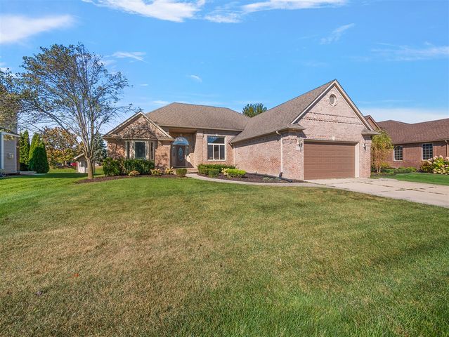 50247 Cheltenham Drive, Macomb, MI 48044