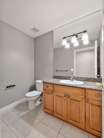 50247 Cheltenham Drive, Macomb, MI 48044