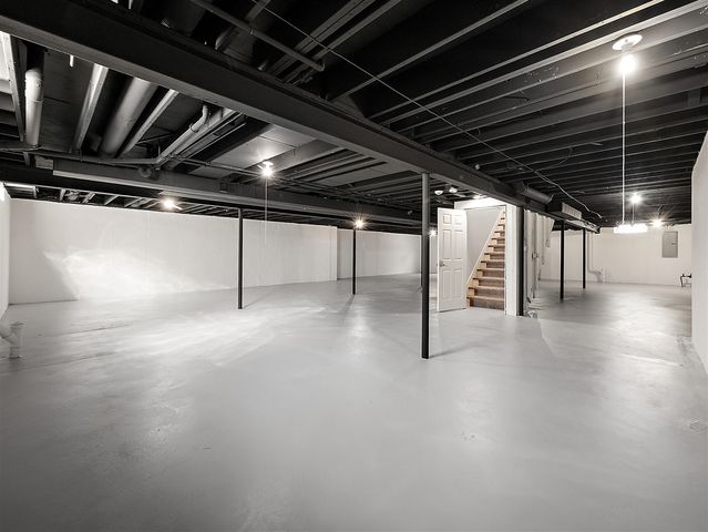 50247 Cheltenham Drive, Macomb, MI 48044