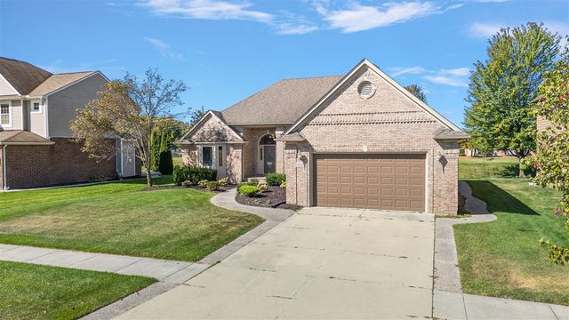 50247 Cheltenham Drive, Macomb, MI 48044