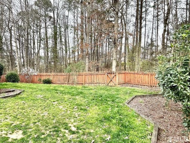 928 Homestead Park Drive, Apex, NC 27502