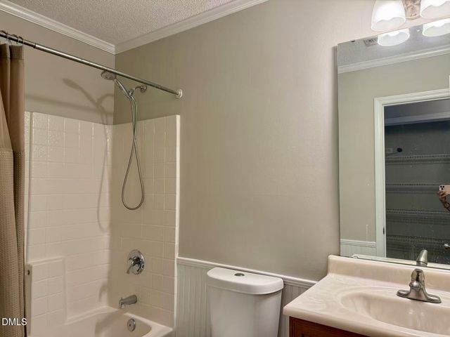 928 Homestead Park Drive, Apex, NC 27502