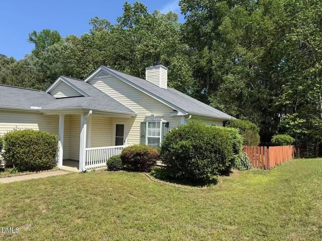 928 Homestead Park Drive, Apex, NC 27502
