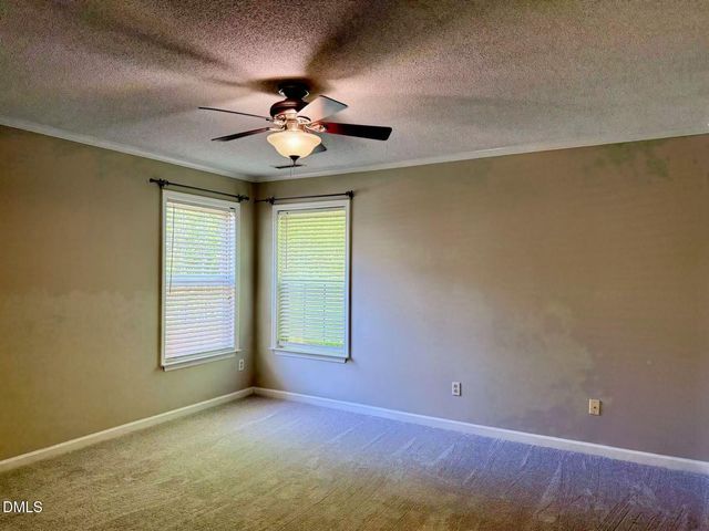 928 Homestead Park Drive, Apex, NC 27502