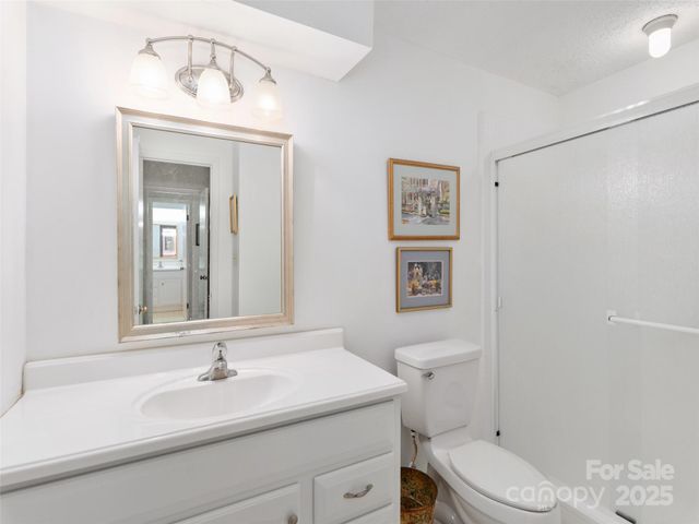 514 Crowfields Lane, Asheville, NC 28803