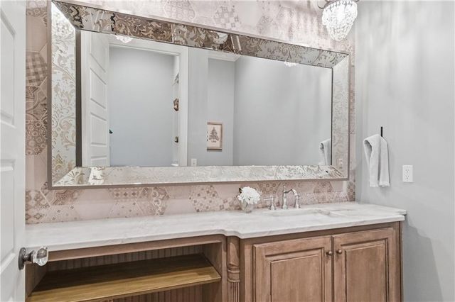 16208 Lucille Street, Overland Park, KS 66221