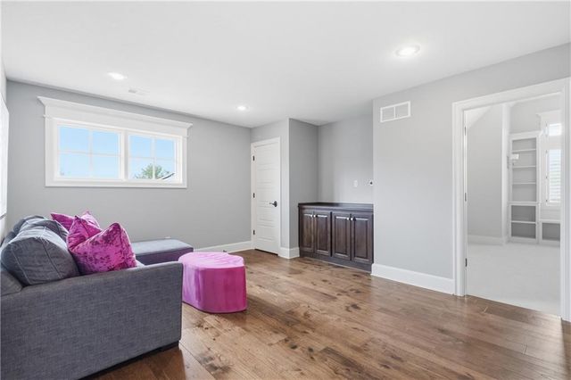 16208 Lucille Street, Overland Park, KS 66221