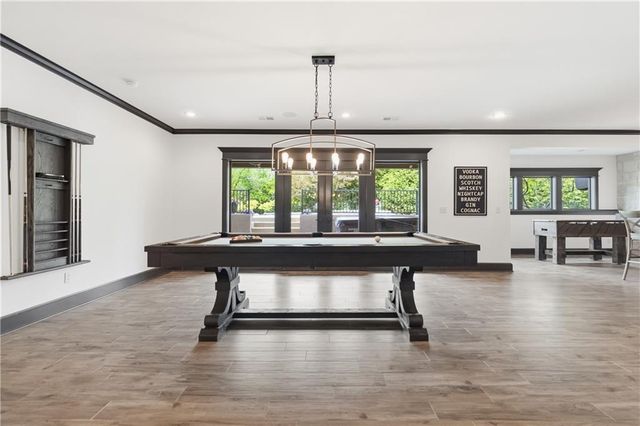 16208 Lucille Street, Overland Park, KS 66221