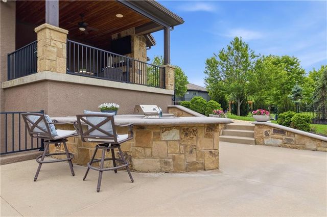 16208 Lucille Street, Overland Park, KS 66221
