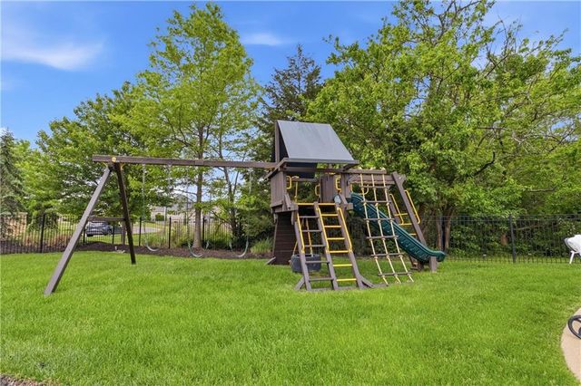 16208 Lucille Street, Overland Park, KS 66221