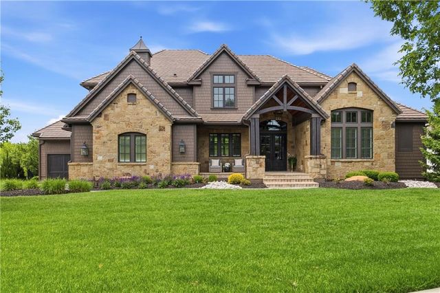 16208 Lucille Street, Overland Park, KS 66221