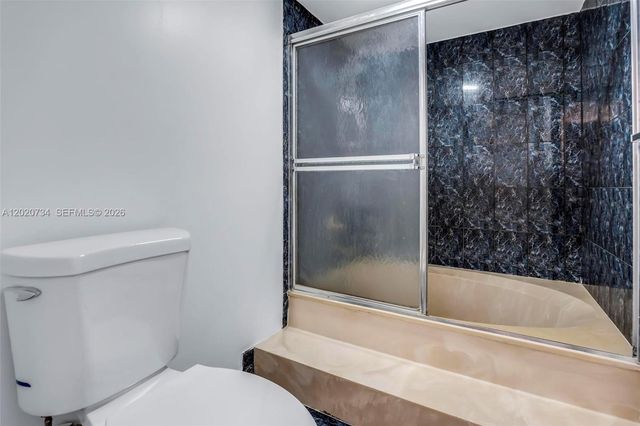 16558 NE 26th Avenue 3H, North Miami Beach, FL 33160