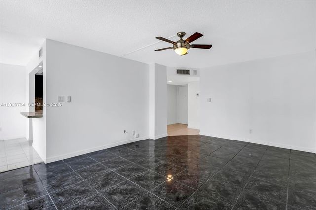 16558 NE 26th Avenue 3H, North Miami Beach, FL 33160