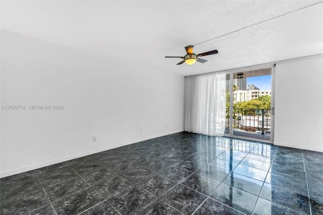 16558 NE 26th Avenue 3H, North Miami Beach, FL 33160
