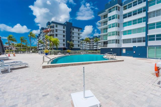 16558 NE 26th Avenue 3H, North Miami Beach, FL 33160