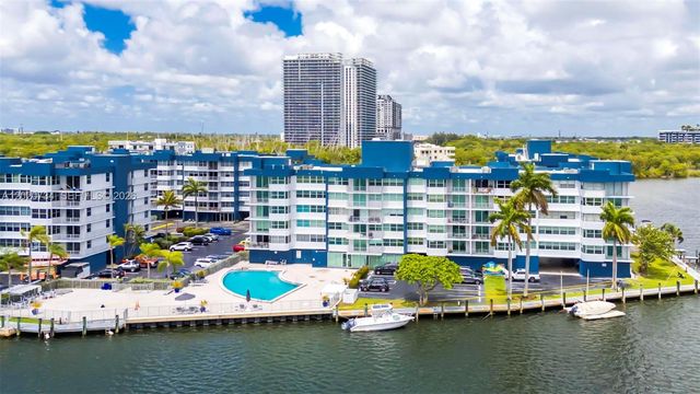 16558 NE 26th Avenue 3H, North Miami Beach, FL 33160