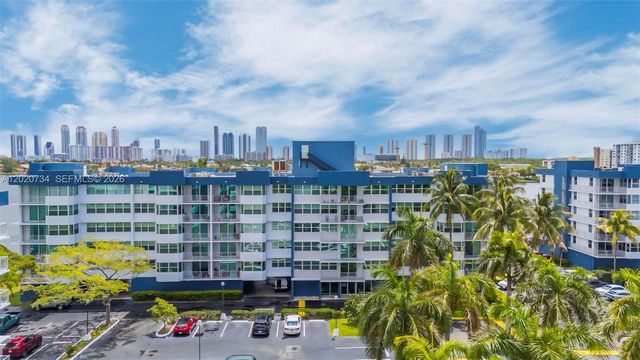 16558 NE 26th Avenue 3H, North Miami Beach, FL 33160