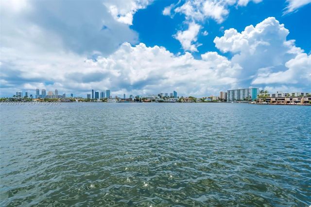 16558 NE 26th Avenue 3H, North Miami Beach, FL 33160