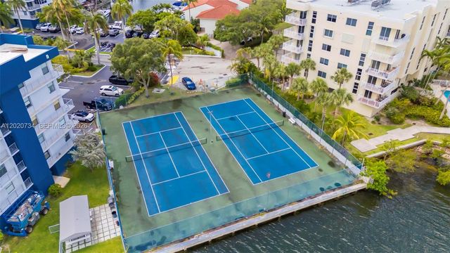 16558 NE 26th Avenue 3H, North Miami Beach, FL 33160