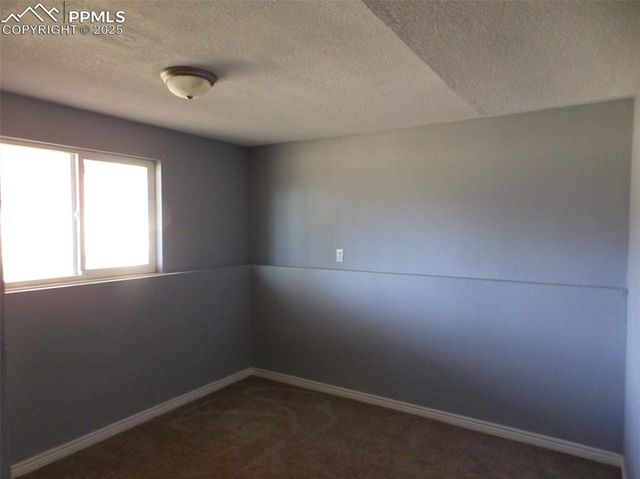 6940 Grand Valley Drive, Colorado Springs, CO 80911